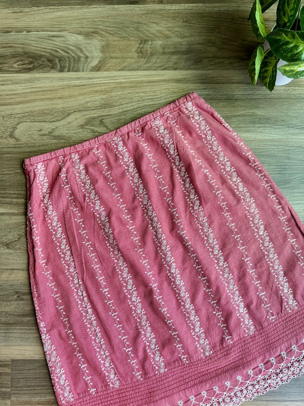 Garnet Hill Embroidered Eyelet Cotton Skirt Pink White Size 12 - Picture 3 of 11